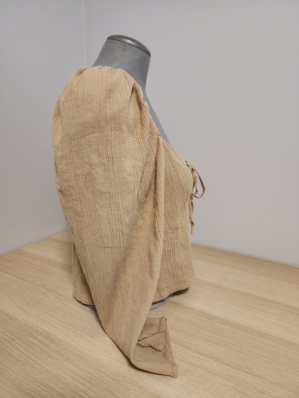 Oak + Fort Beige Babydoll Tie-Front Crop Blouse Puff Sleeve Size L Romantic - Picture 6 of 15